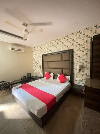 Imagen de la habitación del Hotel Surya Palace, Durg. Foto 5