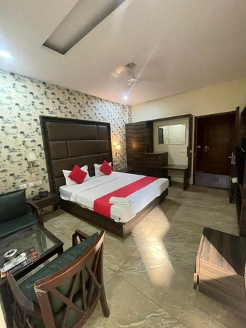 Imagen de la habitación del Hotel Surya Palace, Durg. Foto 10