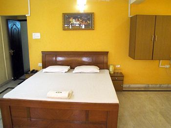 Imagen del bar/restaurante del Hotel Surya Palace, Margao. Foto 2