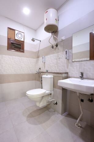Imagen general del Hotel Surya Palace, Noida. Foto 3
