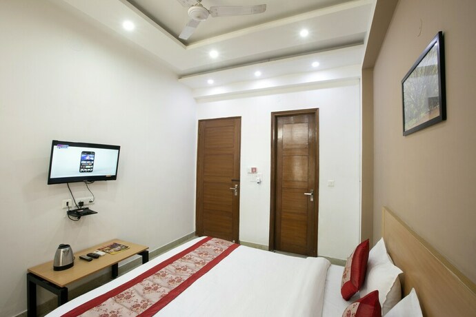 Imagen de la habitación del Hotel Surya Palace, Noida. Foto 23