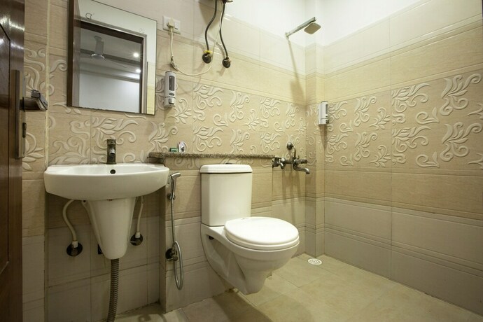 Imagen de la habitación del Hotel Surya Palace, Noida. Foto 25