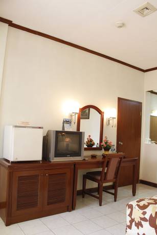 Imagen de la habitación del Hotel Surya Pesona Beach. Foto 10