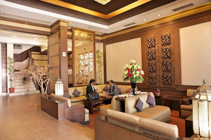 Imagen de los interiores del Hotel Surya Royal. Foto 18