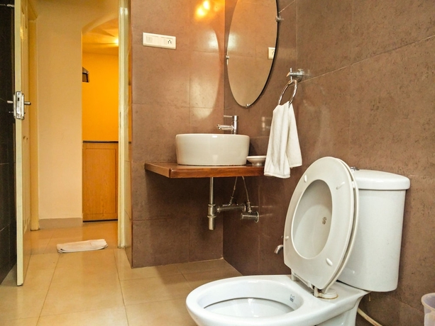 Imagen de la habitación del Hotel Surya Sangolda. Foto 17