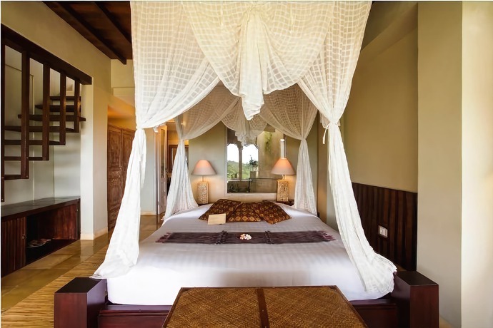 Imagen de la habitación del Hotel Surya Shanti Villa. Foto 2