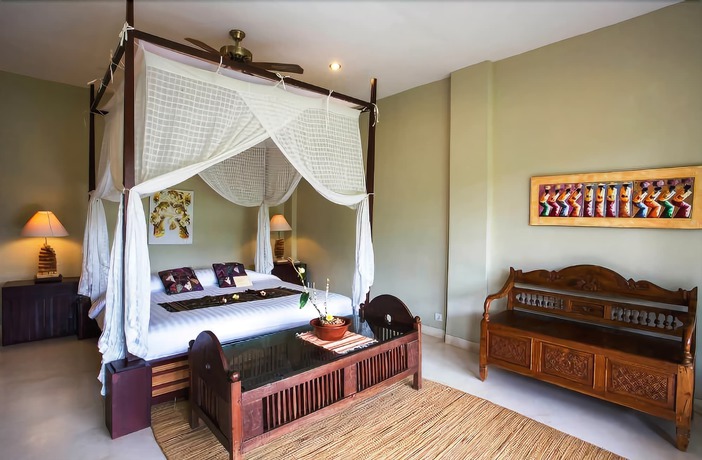 Imagen de la habitación del Hotel Surya Shanti Villa. Foto 4