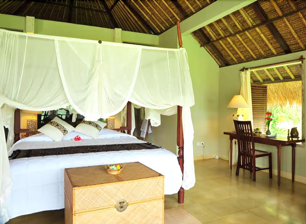 Imagen de la habitación del Hotel Surya Shanti Villa. Foto 5