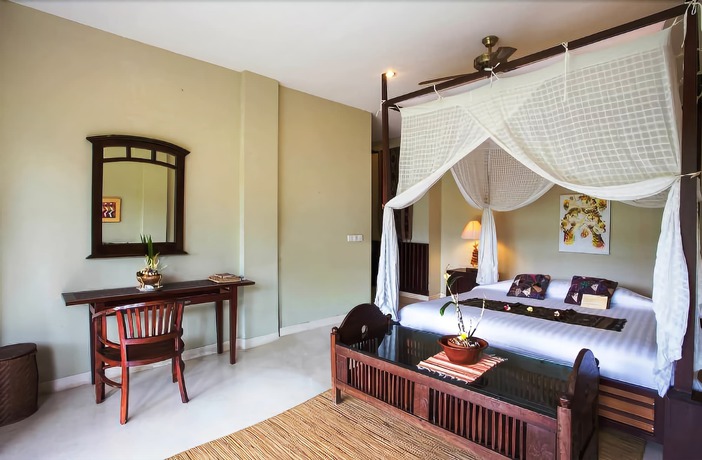 Imagen de la habitación del Hotel Surya Shanti Villa. Foto 12