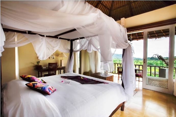 Imagen de la habitación del Hotel Surya Shanti Villa. Foto 17