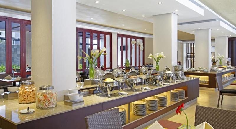 Imagen del bar/restaurante del Hotel Surya Yudha Purwokerto Manage by Salak Hospitality. Foto 4