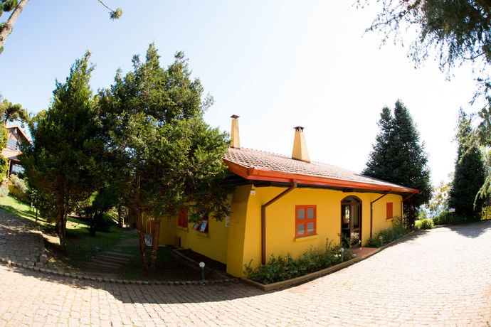 Imagen de los interiores del Hotel Surya-Pan Ref&uacute;gio. Foto 14