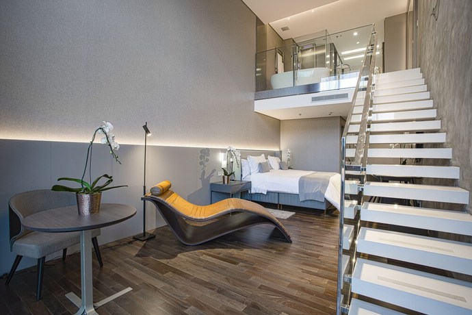 Imagen de la habitación del Hotel Suryaa Pinhais, Curio Collection by Hilton. Foto 8