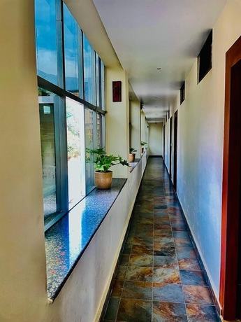 Imagen de los interiores del Hotel Suryadev. Foto 15