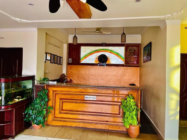 Imagen de los interiores del Hotel Suryadev. Foto 19