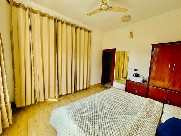 Imagen de la habitación del Hotel Suryadev. Foto 9