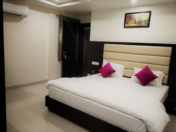 Imagen de la habitación del Hotel Suryansh. Foto 4