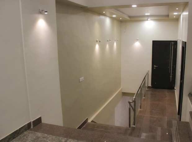 Imagen de los interiores del Hotel Suryansh. Foto 17