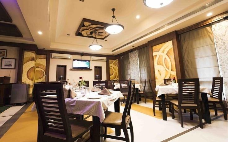 Imagen del bar/restaurante del Hotel Suryansh Jajpur. Foto 4