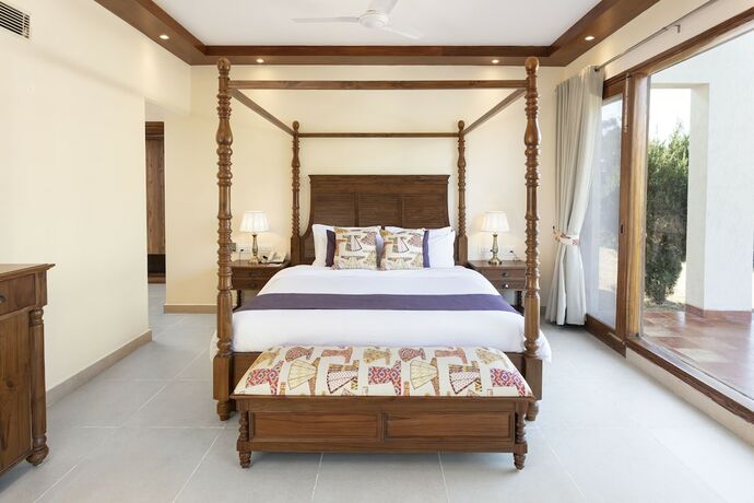 Imagen general del Hotel Suryavilas Luxury Resort And Spa. Foto 1