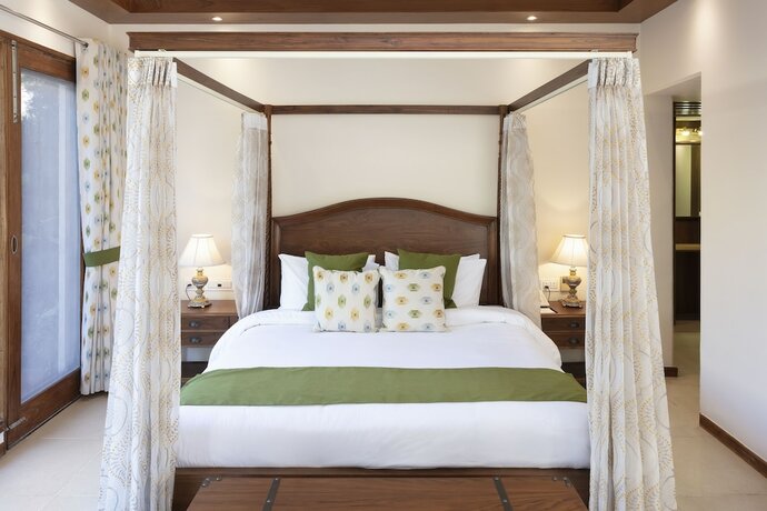 Imagen general del Hotel Suryavilas Luxury Resort And Spa. Foto 10