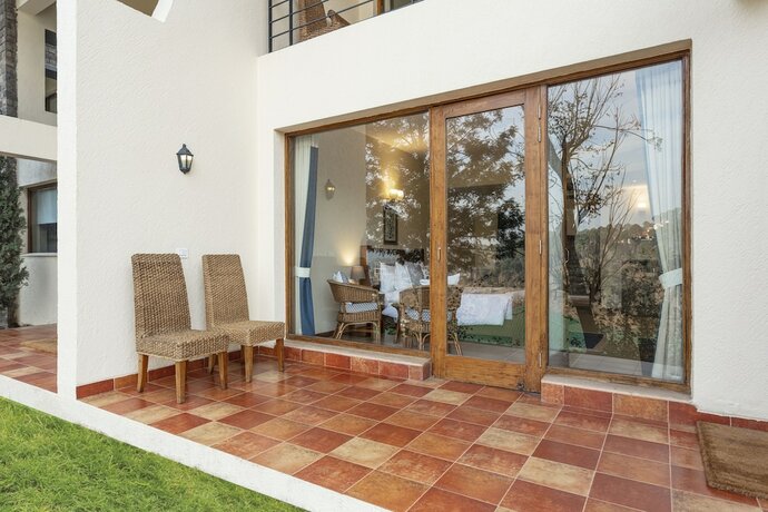 Imagen de la habitación del Hotel Suryavilas Luxury Resort And Spa. Foto 11