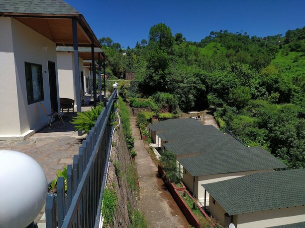Imagen de la habitación del Hotel Suryavilas Luxury Resort And Spa. Foto 16