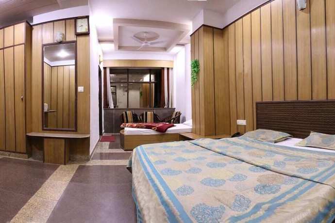Imagen de la habitación del Hotel Suryodaya. Foto 4