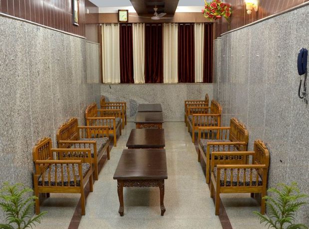 Imagen de los interiores del Hotel Suryodaya. Foto 7