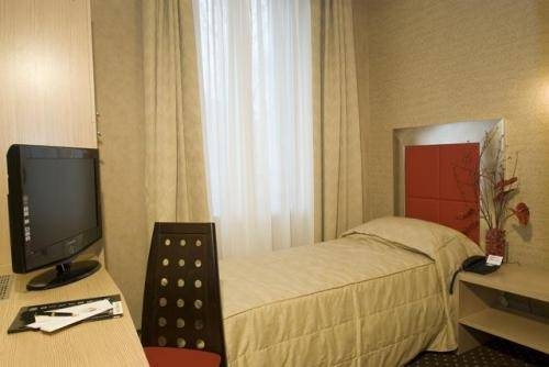 Imagen de los exteriores del Hotel Susa, Milán. Foto 13