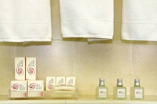 Imagen de la habitación del Hotel Susa, Milán. Foto 7