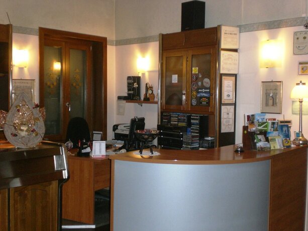 Imagen general del Hotel Susa and Stazione. Foto 12