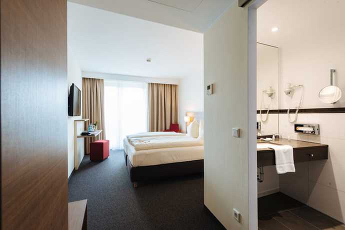 Imagen de la habitación del Hotel Susato. Foto 15