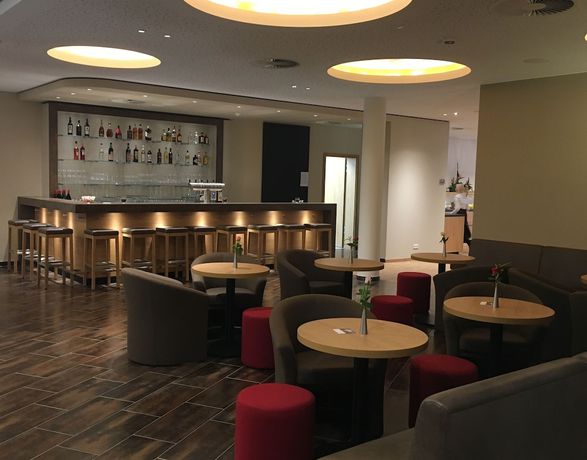 Imagen del bar/restaurante del Hotel Susato. Foto 12