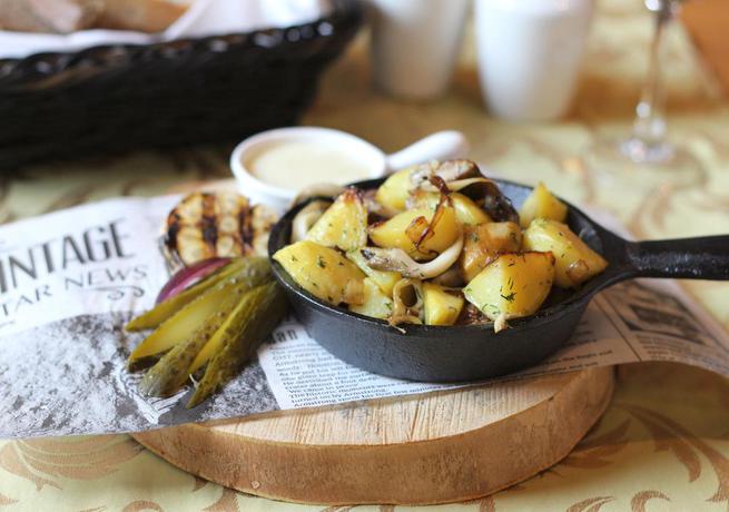 Imagen del bar/restaurante del Hotel Suschevsky by Safmar. Foto 6