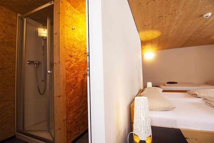 Imagen de la habitación del Hotel Sust lodge. Foto 8