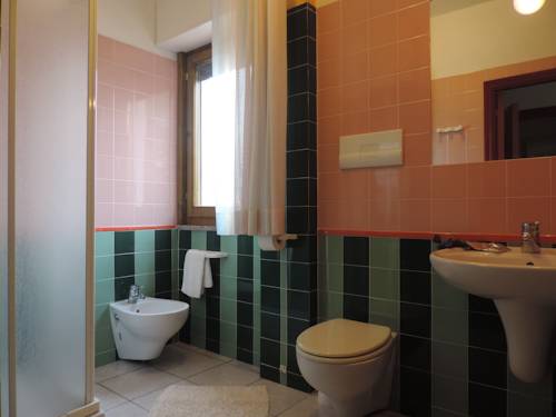 Imagen de la habitación del Hotel S'ustiarvu. Foto 5
