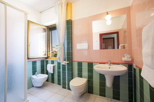 Imagen de la habitación del Hotel S'ustiarvu. Foto 8