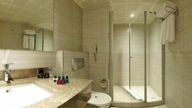 Imagen de la habitación del Hotel Susuzlu. Foto 19