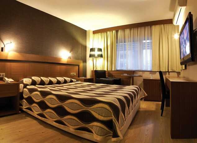Imagen de la habitación del Hotel Susuzlu. Foto 20
