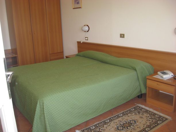 Imagen de la habitación del Hotel Susy, Limone sul Garda. Foto 15