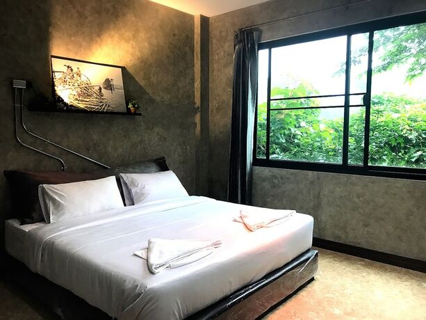 Imagen de la habitación del Hotel Sut Jai House. Foto 7