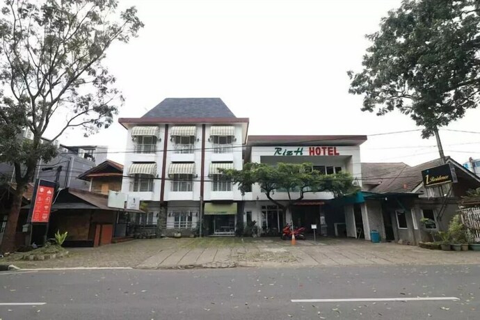 Imagen de la habitación del Hotel Sutan Raja Guest House. Foto 18