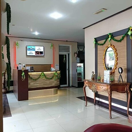Imagen de los interiores del Hotel Sutan Raja Guest House. Foto 19