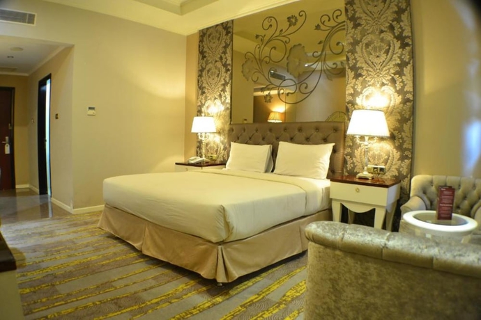 Imagen de la habitación del Hotel Sutan Raja and Convention Centre. Foto 7