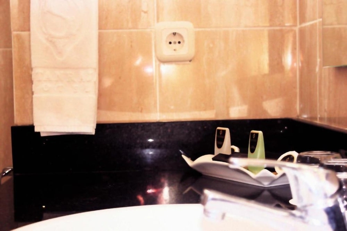 Imagen de la habitación del Hotel Sutan Raja and Convention Centre. Foto 12