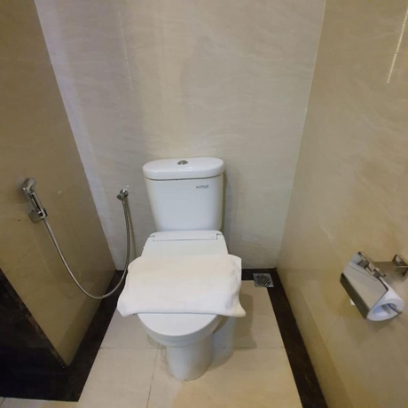 Imagen de la habitación del Hotel Sutan Raja and Convention Centre. Foto 15