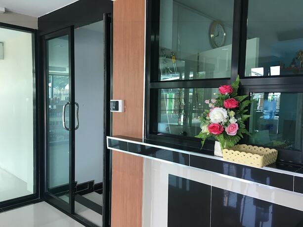 Imagen general del Hotel Sutharnlai Apartment. Foto 17