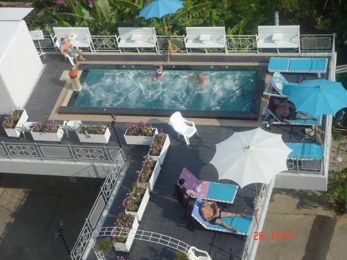 Imagen general del Hotel Sutus Court 2. Foto 8