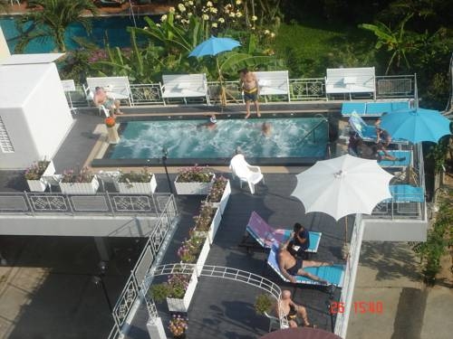 Imagen general del Hotel Sutus Court 2. Foto 10